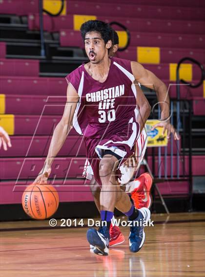 Thumbnail 3 in Christian Life Center vs. Grapevine Faith Christian (Fantasy of Lights) photogallery.