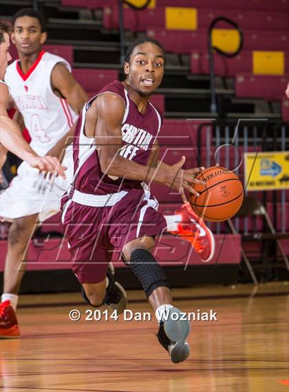 Thumbnail 3 in Christian Life Center vs. Grapevine Faith Christian (Fantasy of Lights) photogallery.
