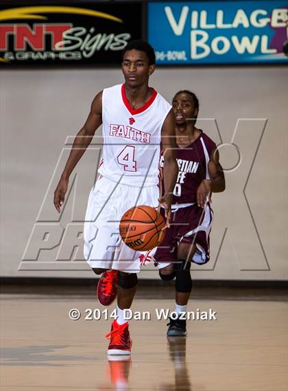 Thumbnail 1 in Christian Life Center vs. Grapevine Faith Christian (Fantasy of Lights) photogallery.