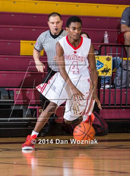 Thumbnail 3 in Christian Life Center vs. Grapevine Faith Christian (Fantasy of Lights) photogallery.