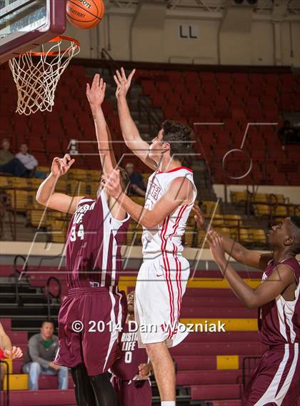 Thumbnail 3 in Christian Life Center vs. Grapevine Faith Christian (Fantasy of Lights) photogallery.
