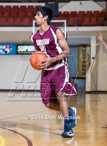 Thumbnail 3 in Christian Life Center vs. Grapevine Faith Christian (Fantasy of Lights) photogallery.