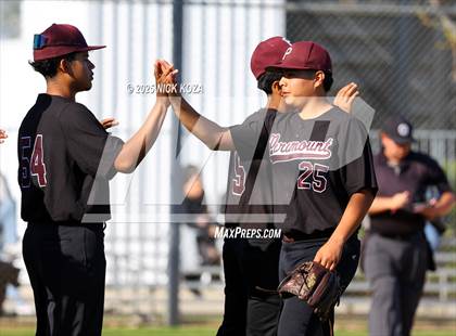 Thumbnail 2 in Paramount vs. Lynwood photogallery.