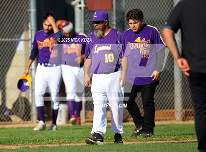 Thumbnail 1 in Paramount vs. Lynwood photogallery.