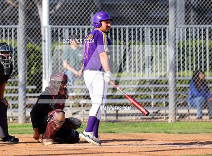 Thumbnail 2 in Paramount vs. Lynwood photogallery.