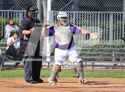 Thumbnail 3 in Paramount vs. Lynwood photogallery.