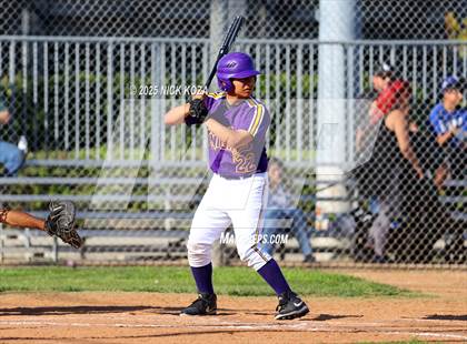 Thumbnail 1 in Paramount vs. Lynwood photogallery.