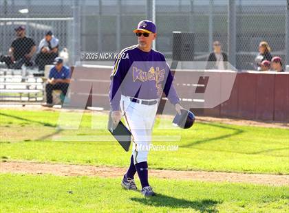 Thumbnail 3 in Paramount vs. Lynwood photogallery.