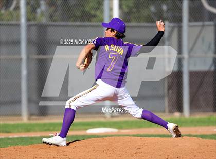 Thumbnail 3 in Paramount vs. Lynwood photogallery.