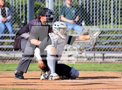 Thumbnail 1 in Paramount vs. Lynwood photogallery.