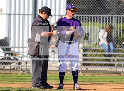 Thumbnail 2 in Paramount vs. Lynwood photogallery.