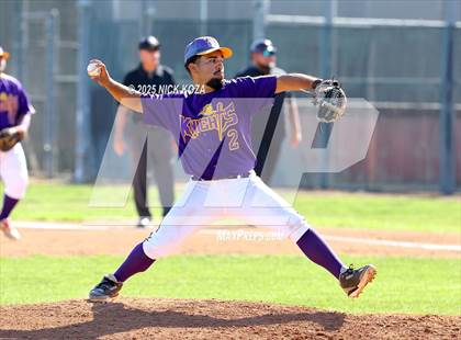 Thumbnail 3 in Paramount vs. Lynwood photogallery.