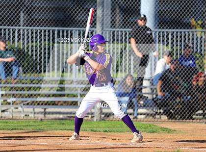 Thumbnail 1 in Paramount vs. Lynwood photogallery.