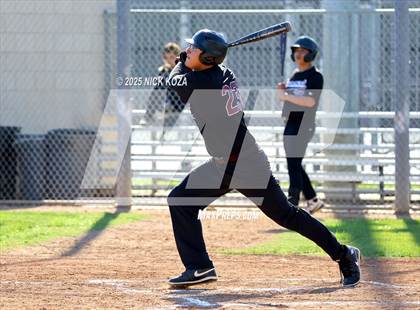 Thumbnail 2 in Paramount vs. Lynwood photogallery.
