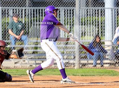 Thumbnail 3 in Paramount vs. Lynwood photogallery.