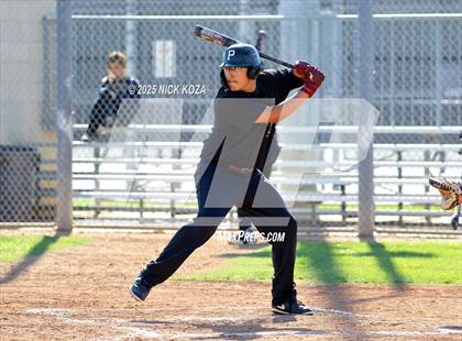Thumbnail 2 in Paramount vs. Lynwood photogallery.