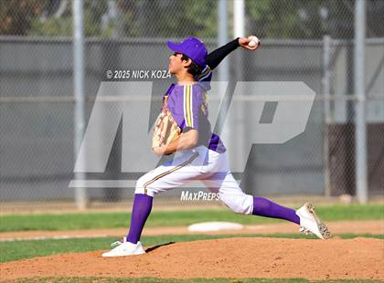 Thumbnail 1 in Paramount vs. Lynwood photogallery.