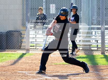 Thumbnail 3 in Paramount vs. Lynwood photogallery.