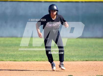 Thumbnail 2 in Paramount vs. Lynwood photogallery.