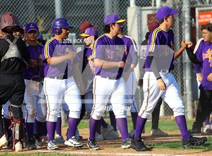 Thumbnail 3 in Paramount vs. Lynwood photogallery.