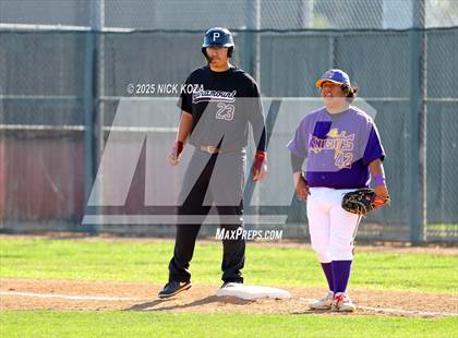 Thumbnail 3 in Paramount vs. Lynwood photogallery.