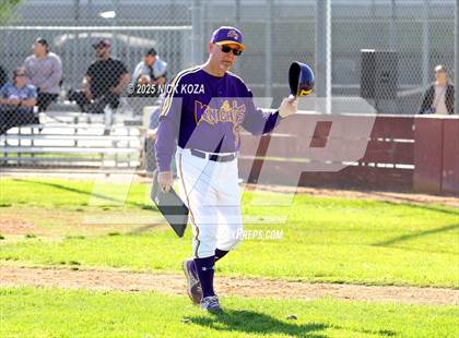 Thumbnail 2 in Paramount vs. Lynwood photogallery.