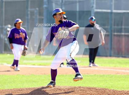 Thumbnail 3 in Paramount vs. Lynwood photogallery.