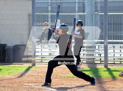 Thumbnail 1 in Paramount vs. Lynwood photogallery.