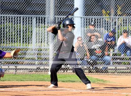 Thumbnail 1 in Paramount vs. Lynwood photogallery.