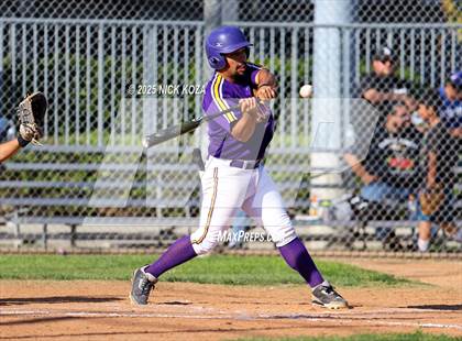 Thumbnail 3 in Paramount vs. Lynwood photogallery.