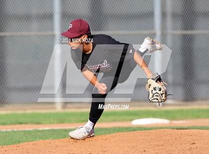 Thumbnail 1 in Paramount vs. Lynwood photogallery.
