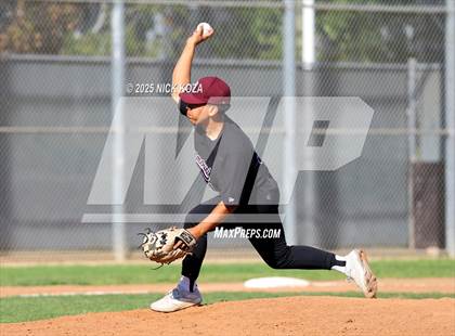 Thumbnail 1 in Paramount vs. Lynwood photogallery.