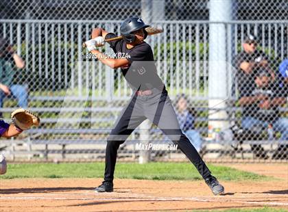 Thumbnail 1 in Paramount vs. Lynwood photogallery.