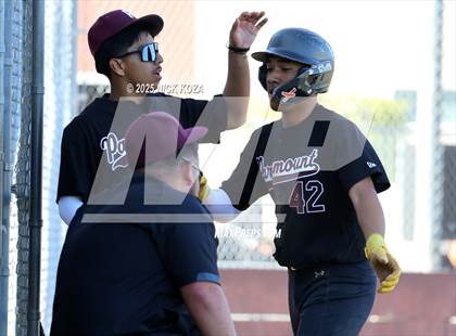 Thumbnail 2 in Paramount vs. Lynwood photogallery.