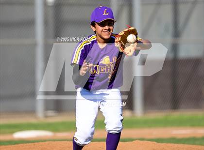 Thumbnail 3 in Paramount vs. Lynwood photogallery.