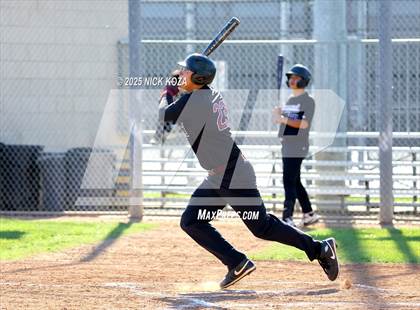 Thumbnail 3 in Paramount vs. Lynwood photogallery.