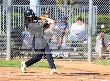 Thumbnail 1 in Paramount vs. Lynwood photogallery.