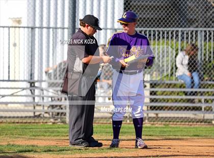 Thumbnail 3 in Paramount vs. Lynwood photogallery.