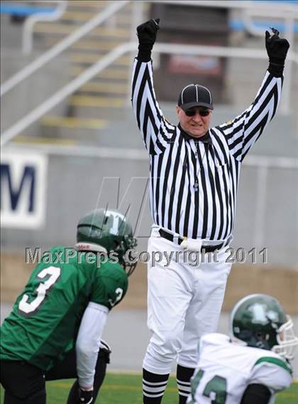 Thumbnail 2 in Trinity vs. Lewisburg (PIAA Class AA Quarterfinal) photogallery.