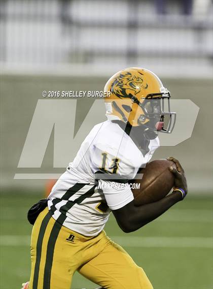 Thumbnail 3 in Hamden @ Fairfield Prep photogallery.