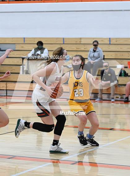 Thumbnail 3 in Illini Central/Greenview @ Illini Bluffs photogallery.