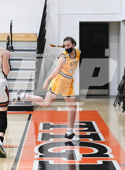 Thumbnail 2 in Illini Central/Greenview @ Illini Bluffs photogallery.
