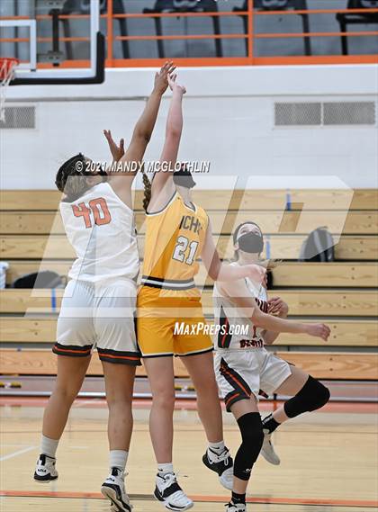Thumbnail 2 in Illini Central/Greenview @ Illini Bluffs photogallery.