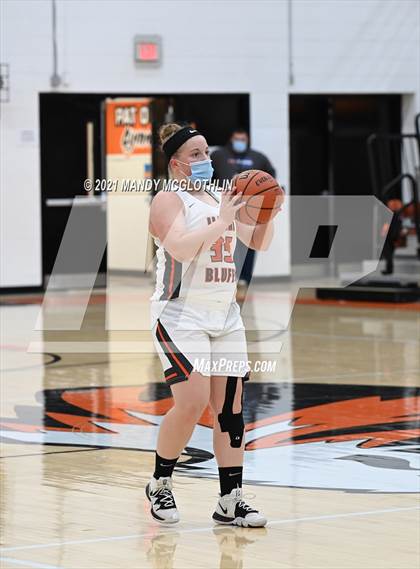 Thumbnail 2 in Illini Central/Greenview @ Illini Bluffs photogallery.