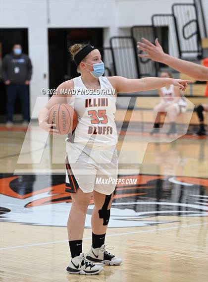 Thumbnail 2 in Illini Central/Greenview @ Illini Bluffs photogallery.
