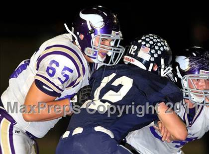 Thumbnail 3 in Loyola vs. Valencia photogallery.
