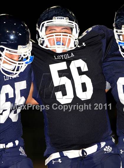 Thumbnail 3 in Loyola vs. Valencia photogallery.