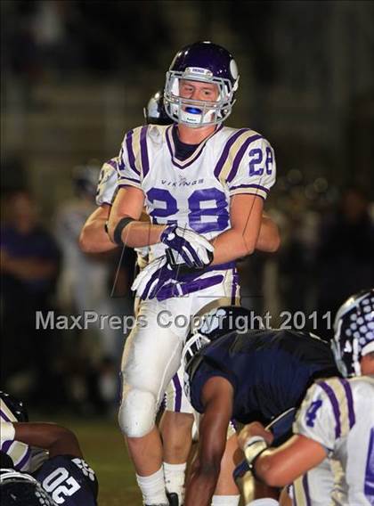 Thumbnail 2 in Loyola vs. Valencia photogallery.