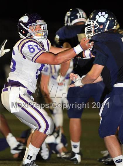 Thumbnail 2 in Loyola vs. Valencia photogallery.