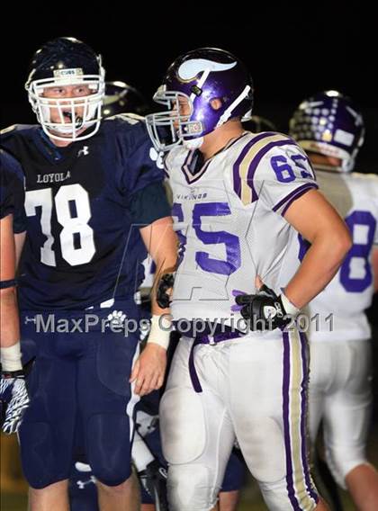 Thumbnail 1 in Loyola vs. Valencia photogallery.
